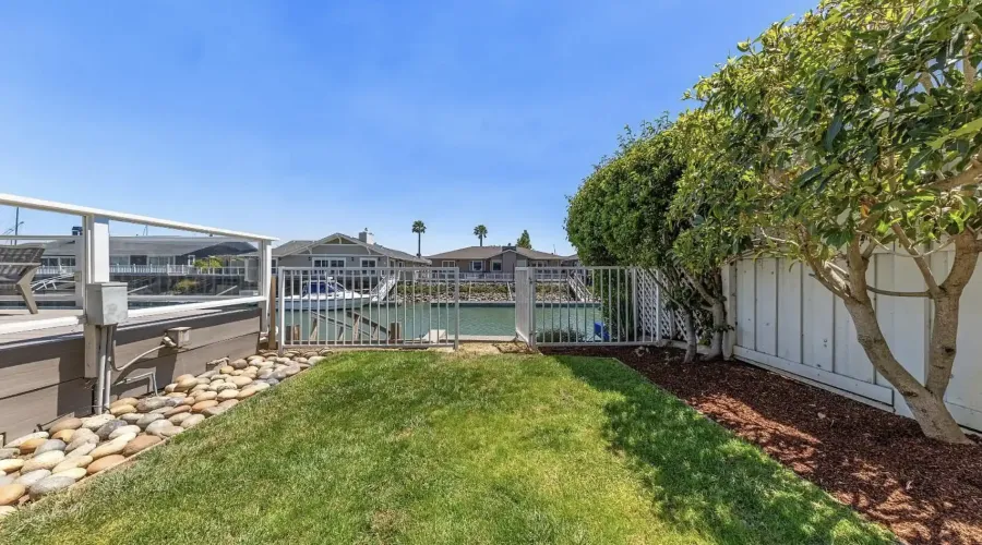220 Jamaica Street, Tiburon, California, United States, 4 Bedrooms Bedrooms, ,3 BathroomsBathrooms,Residential,For Sale,1919083